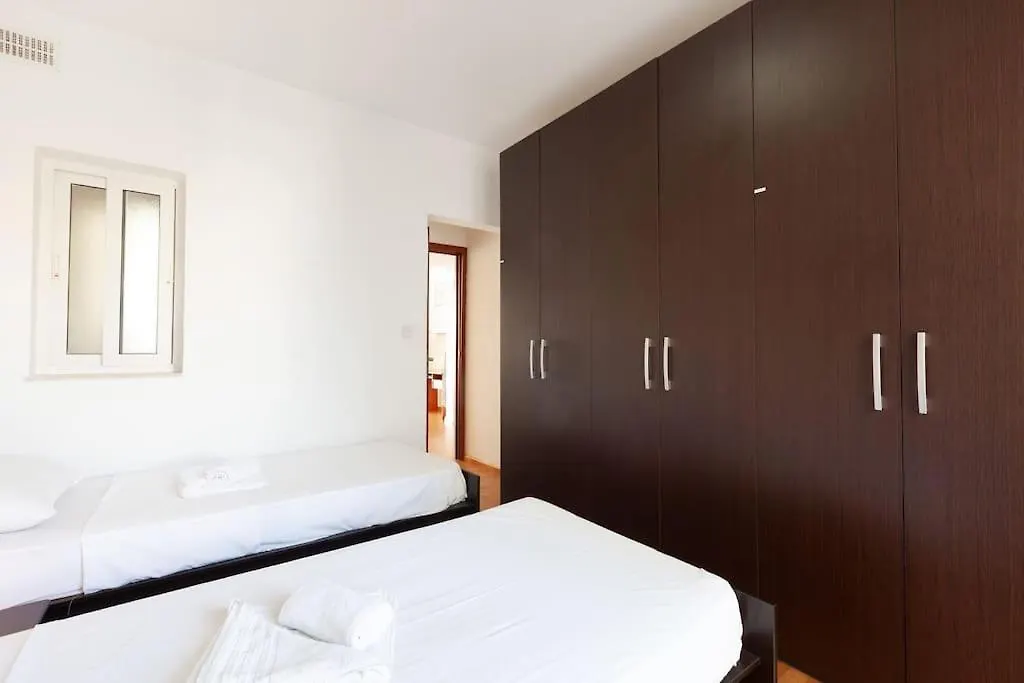 アパート スリーマBeautiful 2Br Just Off The Promenade With Seaviews By 360 Estatesアパートメント マルタ