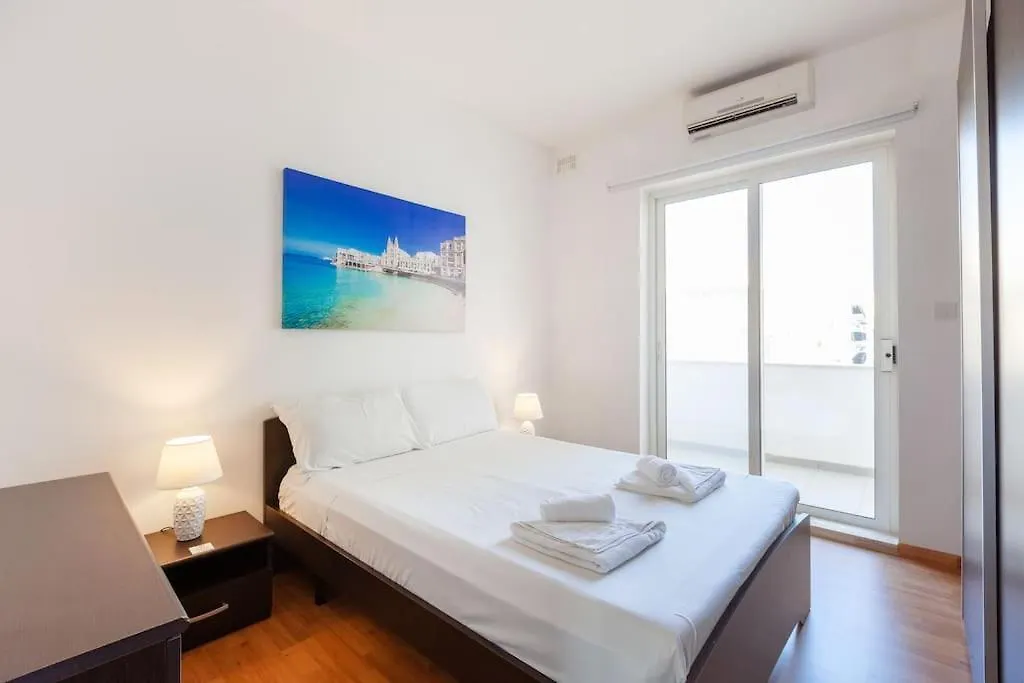 アパート スリーマBeautiful 2Br Just Off The Promenade With Seaviews By 360 Estatesアパートメント マルタ